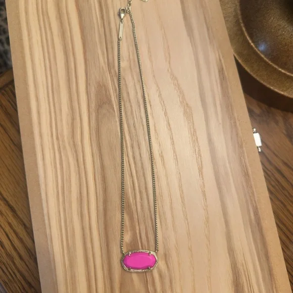 Hot Pink Kendra Scott Dylan Pendant Necklace - Picture 5 of 8